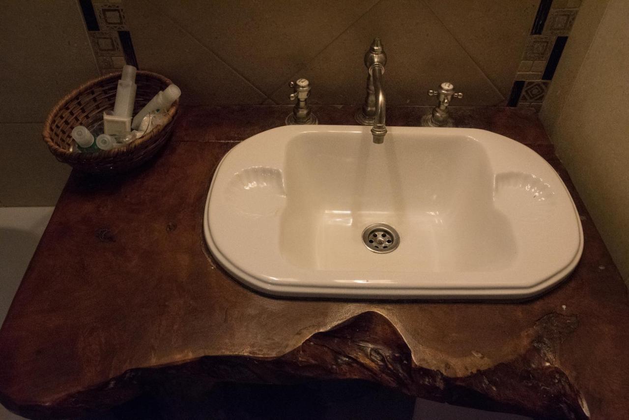 La Casa De La Bodega - Wine Boutique Hotel 카파야테 외부 사진