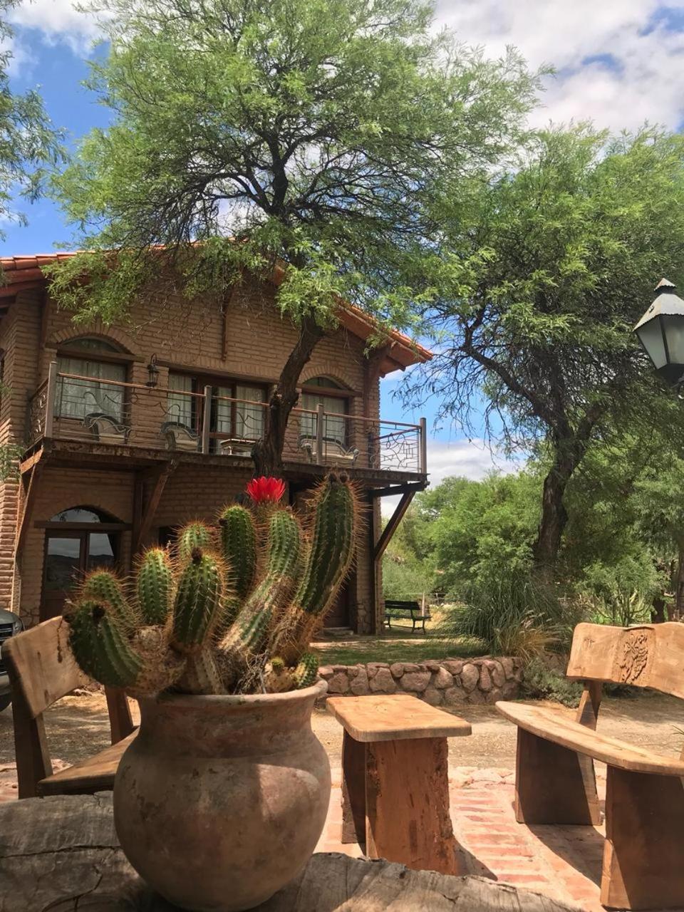 La Casa De La Bodega - Wine Boutique Hotel 카파야테 외부 사진